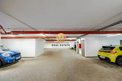 Na prenájom 3-izbový byt, 89 m², Nitra, Hodžova