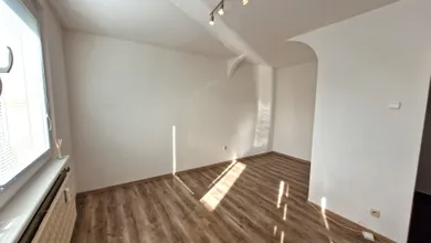 Na predaj 1-izbový byt, 30 m², Banská Bystrica, Tulská