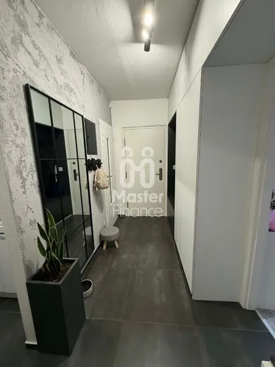 Na predaj 3-izbový byt, 72 m², Bánovce nad Bebravou, Sládkovičova