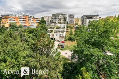 Na predaj 3-izbový byt, 63 m², Bratislava-Karlova Ves, Hlaváčikova