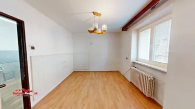 Na predaj 3-izbový byt, 85 m², Trenčín, Inovecká