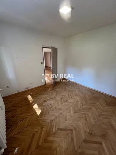Na prenájom byt v Handlová · €495 · Čiastočná rekonštrukcia