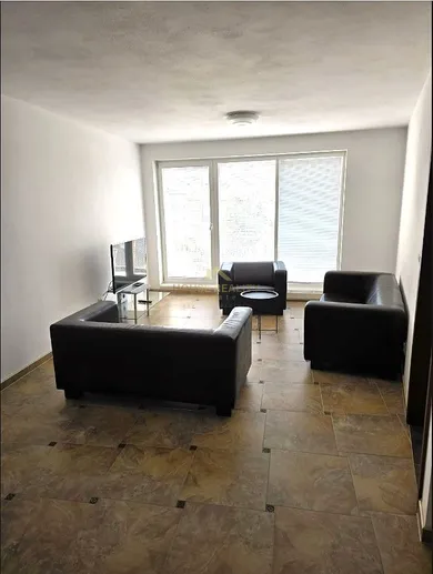 Na predaj 2-izbový byt, 101 m², Bratislava-Karlova Ves, Kresánkova