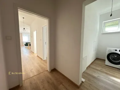 Na predaj 3-izbový byt, 99 m², Spišská Nová Ves, Slnečná
