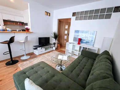 Na prenájom 3-izbový byt, 65 m², Košice-Západ, Trieda SNP