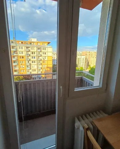 Na prenájom 3-izbový byt, 62 m², Bratislava-Nové Mesto, Račianska