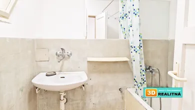 Na predaj 1-izbový byt, 48 m², Prievidza