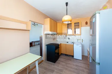 Na prenájom 3-izbový byt, 63 m², Bratislava-Rača, Sadmelijská