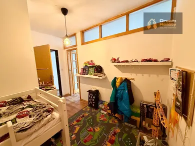 Na predaj 3-izbový byt, 66 m², Kysucké Nové Mesto, Clementisova