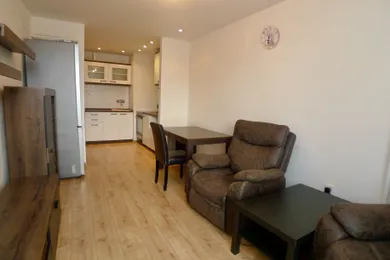 Na prenájom 2-izbový byt, 42 m², Bratislava-Vrakuňa, Stavbárska