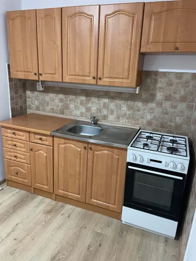 Na prenájom 1-izbový byt, 38 m², Brezno, Československej armády