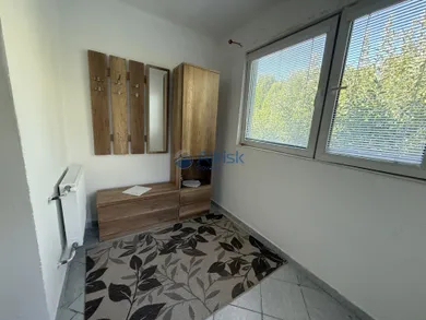 Na predaj 4-izbový dom, 228 m², Neded