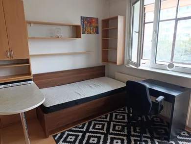 Na prenájom 1-izbový byt, 20 m², Bratislava-Petržalka, Šustekova