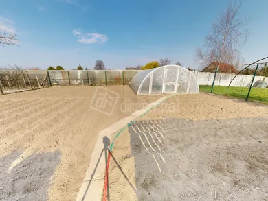 Na predaj dom, 400 m², Jahodná