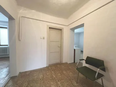 Na predaj 3-izbový dom, 265 m², Komárno, Vnútorná Okružná