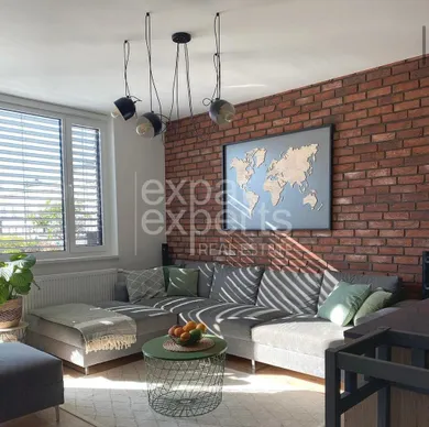 Byty na prenájom 4-izbový, Bratislava-Staré Mesto · €2 000