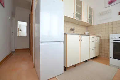 Na prenájom 2-izbový byt, 80 m², Poprad, Okružná