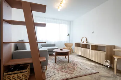 Na prenájom 2-izbový byt, 43 m², Košice-Staré Mesto, Jakobyho