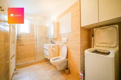 Na predaj 1-izbový byt, 38 m², Banka, Bananská