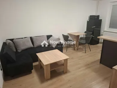 Na prenájom 2-izbový byt, 42 m², Vranov nad Topľou