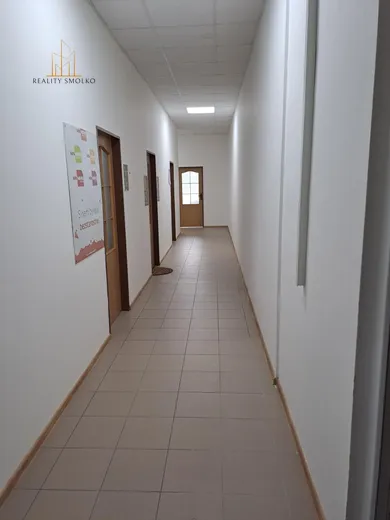 Na prenájom objekt, 17 m², Humenné, Námestie Slobody