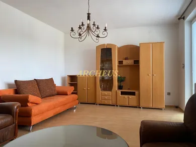Domy na prenájom 3-izbový, Lužianky · €660