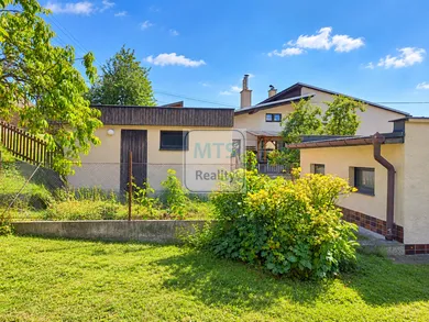 Na predaj 4-izbový dom, 320 m², Lipovec, Horná
