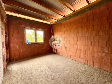 Na predaj 4-izbový dom, 150 m², Sokoľany