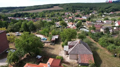Na predaj 2-izbový dom, 94 m², Zlatníky