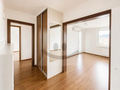 Na predaj 3-izbový byt, 68 m², Martin, M.Galandu