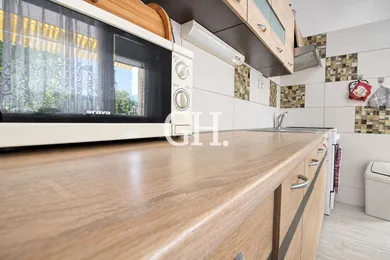 Na predaj 3-izbový byt, 75 m², Revúca, Magnezitárov