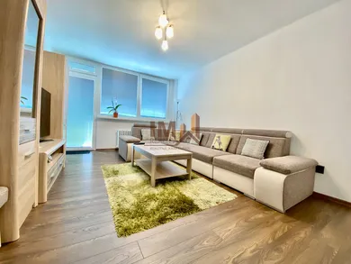 Kiadó lakások, 2-szobás, Nové Zámky · €590