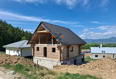 Na predaj dom, Necpaly