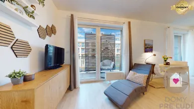 Na predaj 2-izbový byt, 40 m², Bratislava-Petržalka, Žltá