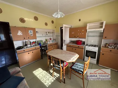 Na predaj dom, 100 m², Dvory nad Žitavou, Hlavná