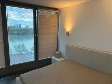 Na prenájom 2-izbový byt, 65 m², Bratislava-Staré Mesto, Pribinova