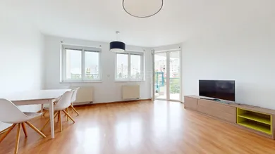 Na predaj 2-izbový byt, 66 m², Bratislava-Karlova Ves, Majerníkova