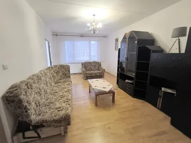 Na prenájom 2-izbový byt, 64 m², Závadka nad Hronom