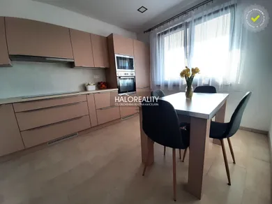 Na predaj dom, 164 m², Veselé