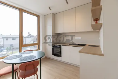 Na prenájom 2-izbový byt, 44 m², Bratislava-Ružinov, Mlynské Luhy