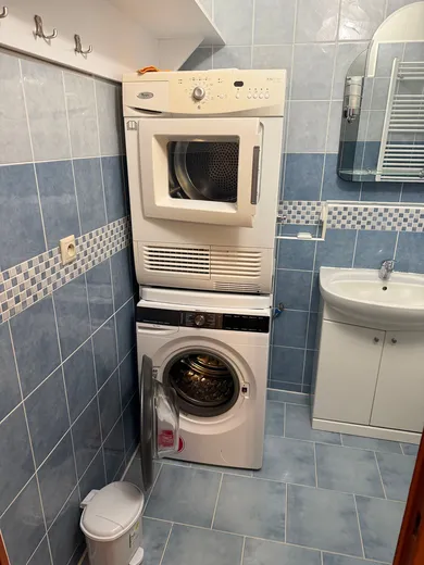 Na prenájom 3-izbový byt, 83 m², Levice, Ul. M. R. Štefánika