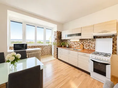 Byty na predaj 2-izbový, Bratislava-Vrakuňa · €178 900