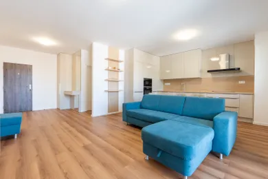 Na predaj 2-izbový byt, 60 m², Trenčianske Teplice, Nádražná