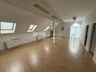 Na prenájom komerčné v Dunajská Streda · €225 · Čiastočná rekonštrukcia
