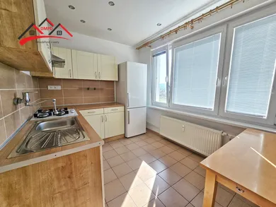 Mieszkania na wynajem, 2-pokojowe, Prievidza · €560