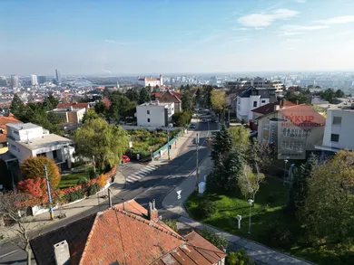 Houses for sale, 7-room in Bratislava-Staré Mesto · €1,200,000