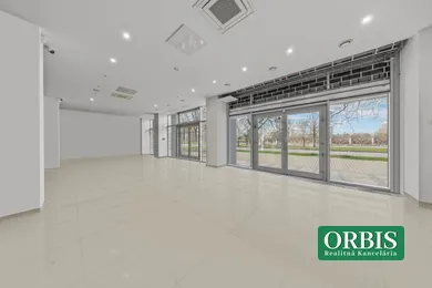 Lokale komercyjne na sprzedaż, Bratislava-Nové Mesto · €651 000