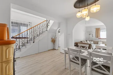 Na predaj 7-izbový dom, 200 m², Malinovo, Petőfiho