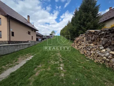 Na predaj pozemok, Liesek