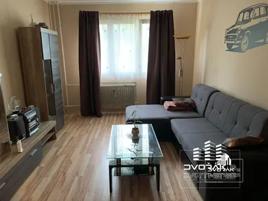 Mieszkania na wynajem, 1-pokojowe, Banská Bystrica · €530